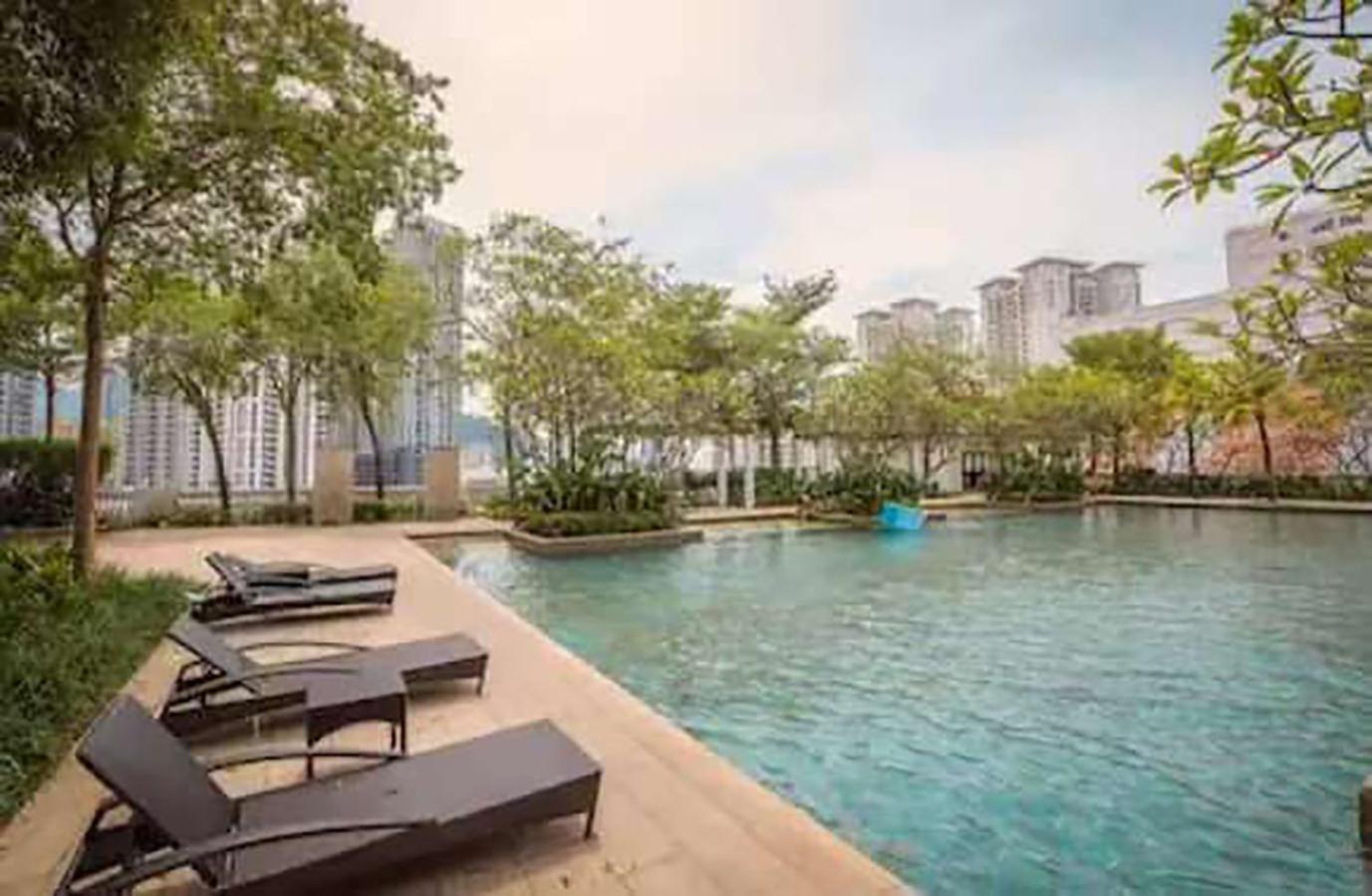 Wow Strait Quay Luxury Suite Room Tanjung Tokong Exterior photo